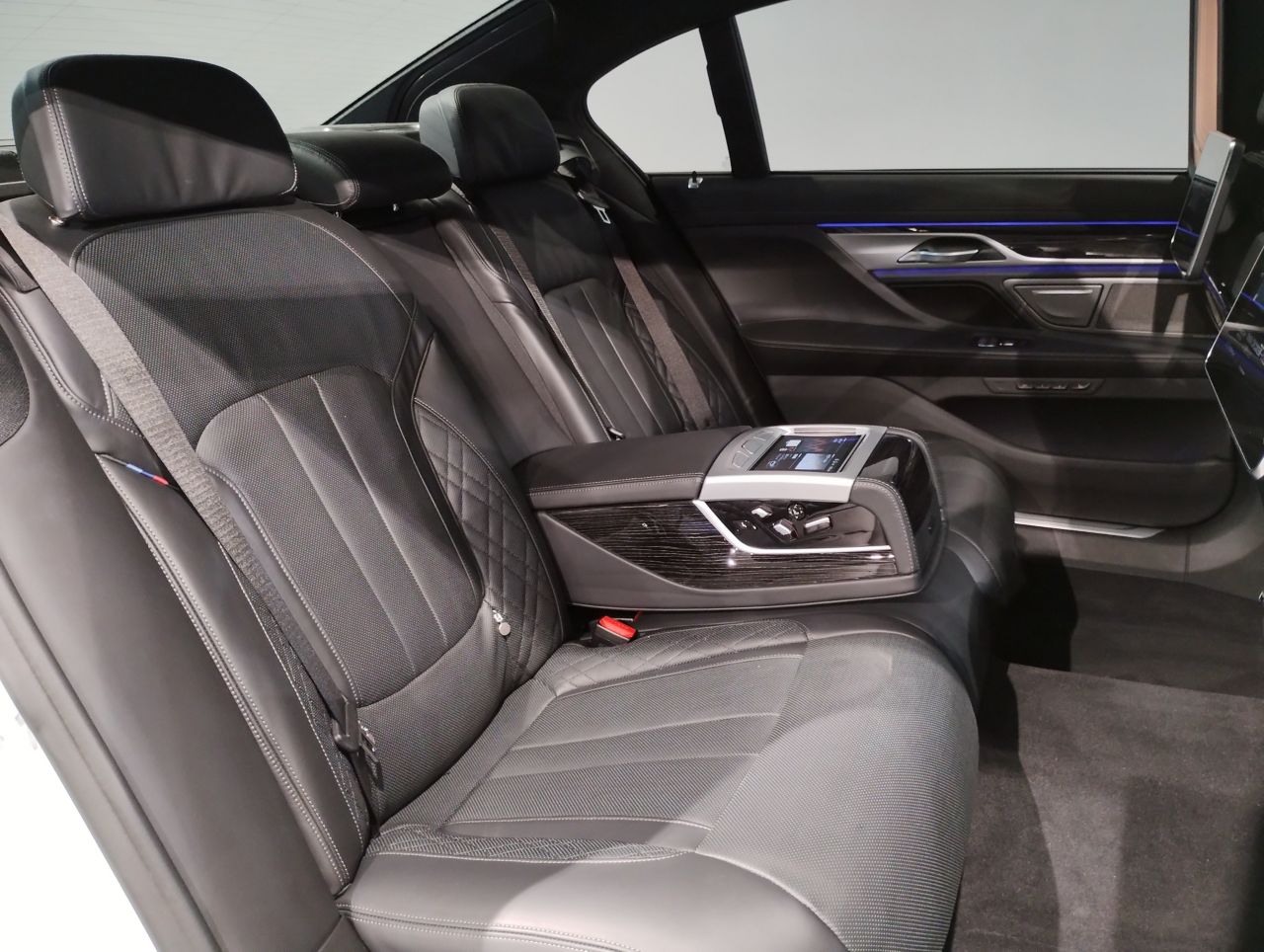 G12 740Li Saloon LCI