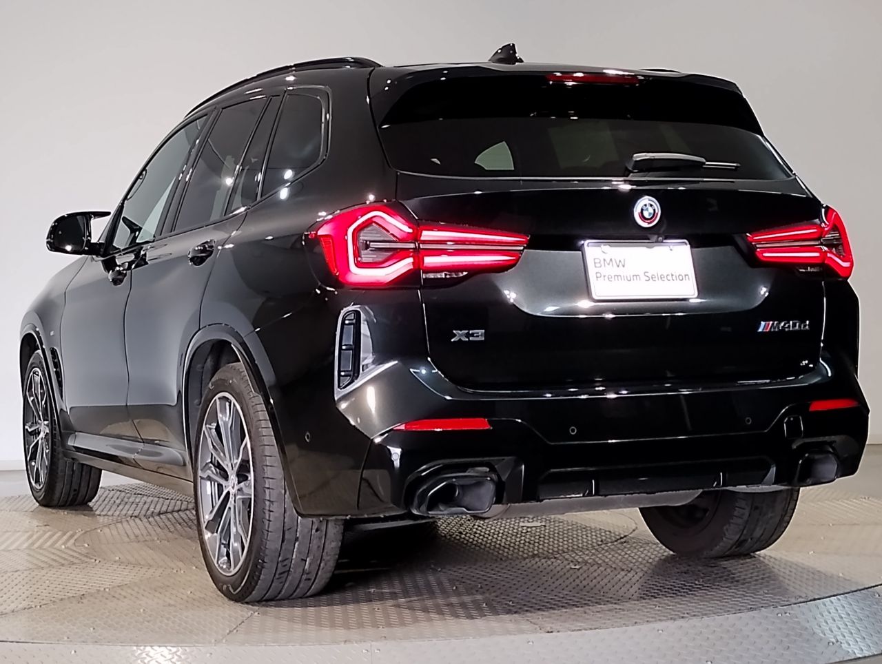 G01 X3 M40d RHD LCI ZA