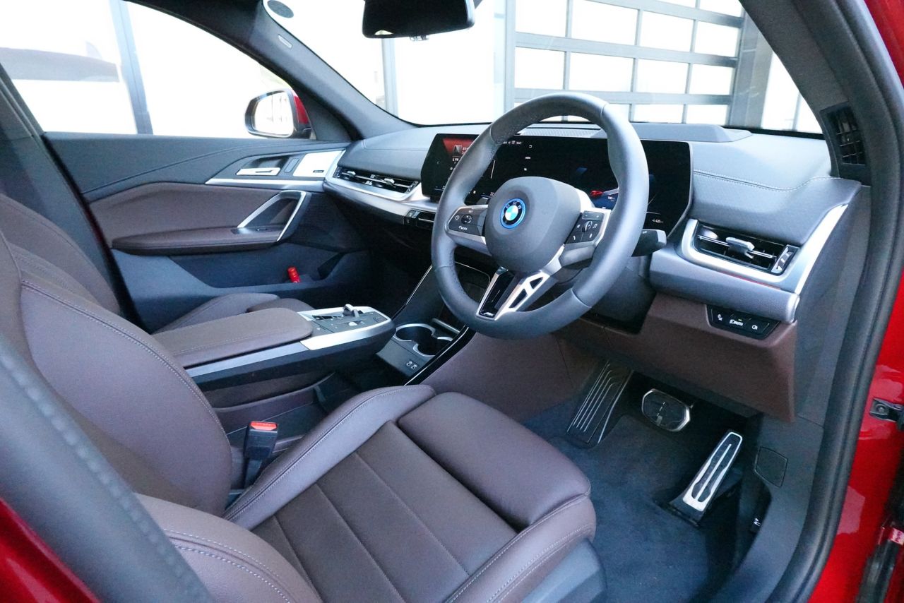 iX2 xDrive30 MSP