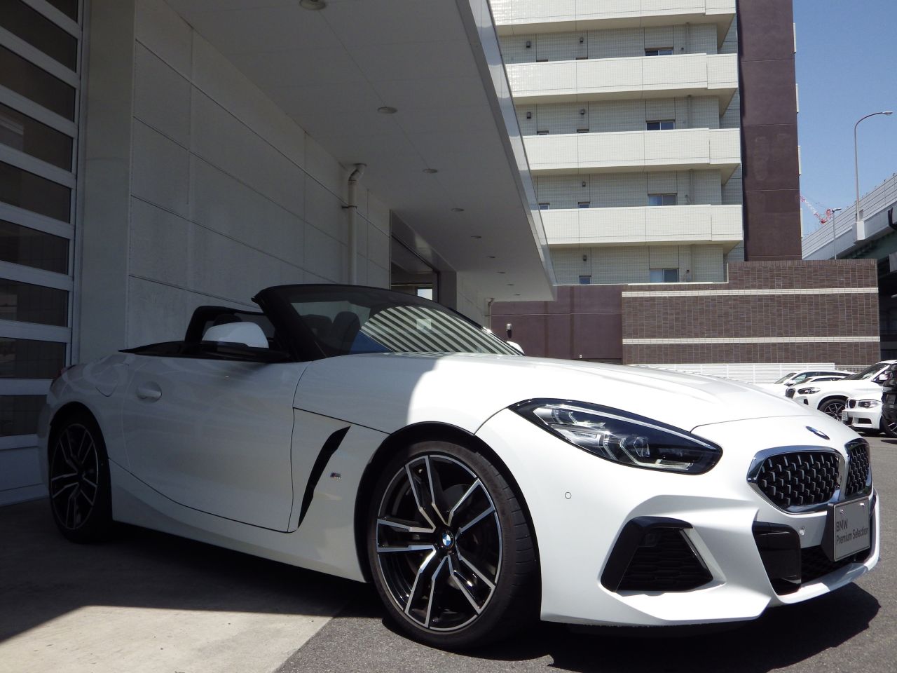 G29 z4 sDrive20i RHD