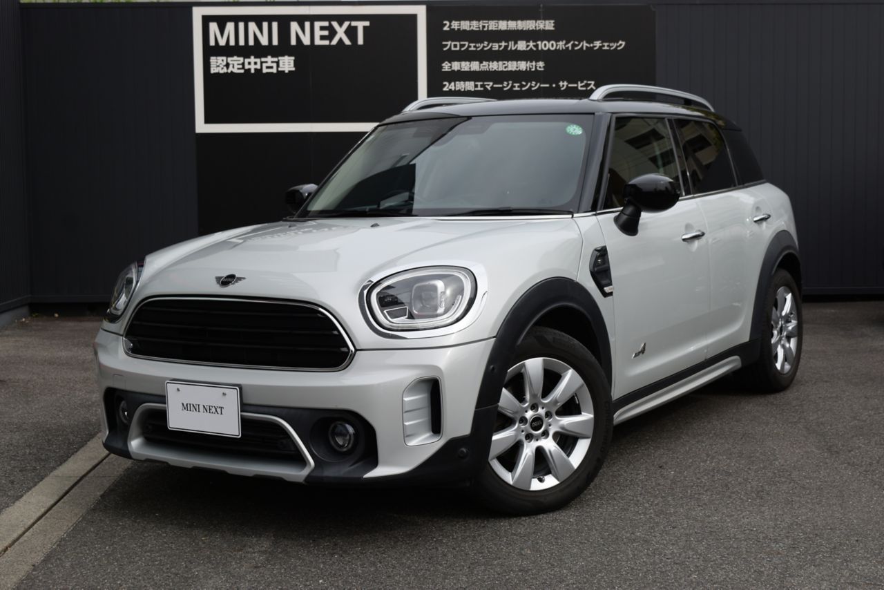 THE NEW MINI COOPER D CROSSOVER ALL4.