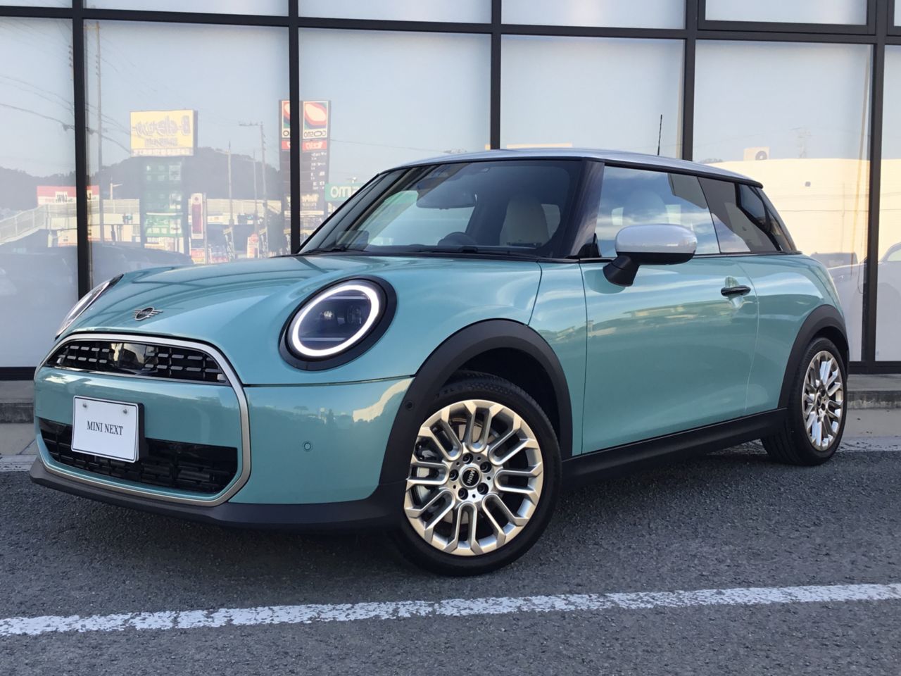 F66 MINI Cooper C 3Dr