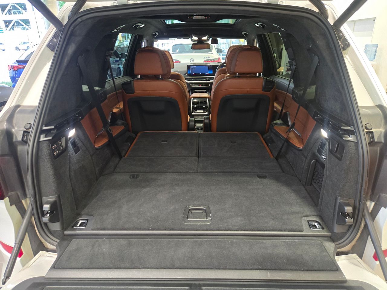 X7 xDrive40d RHD US