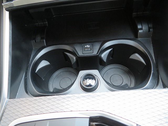 G20 320i Saloon LCI RHD MX