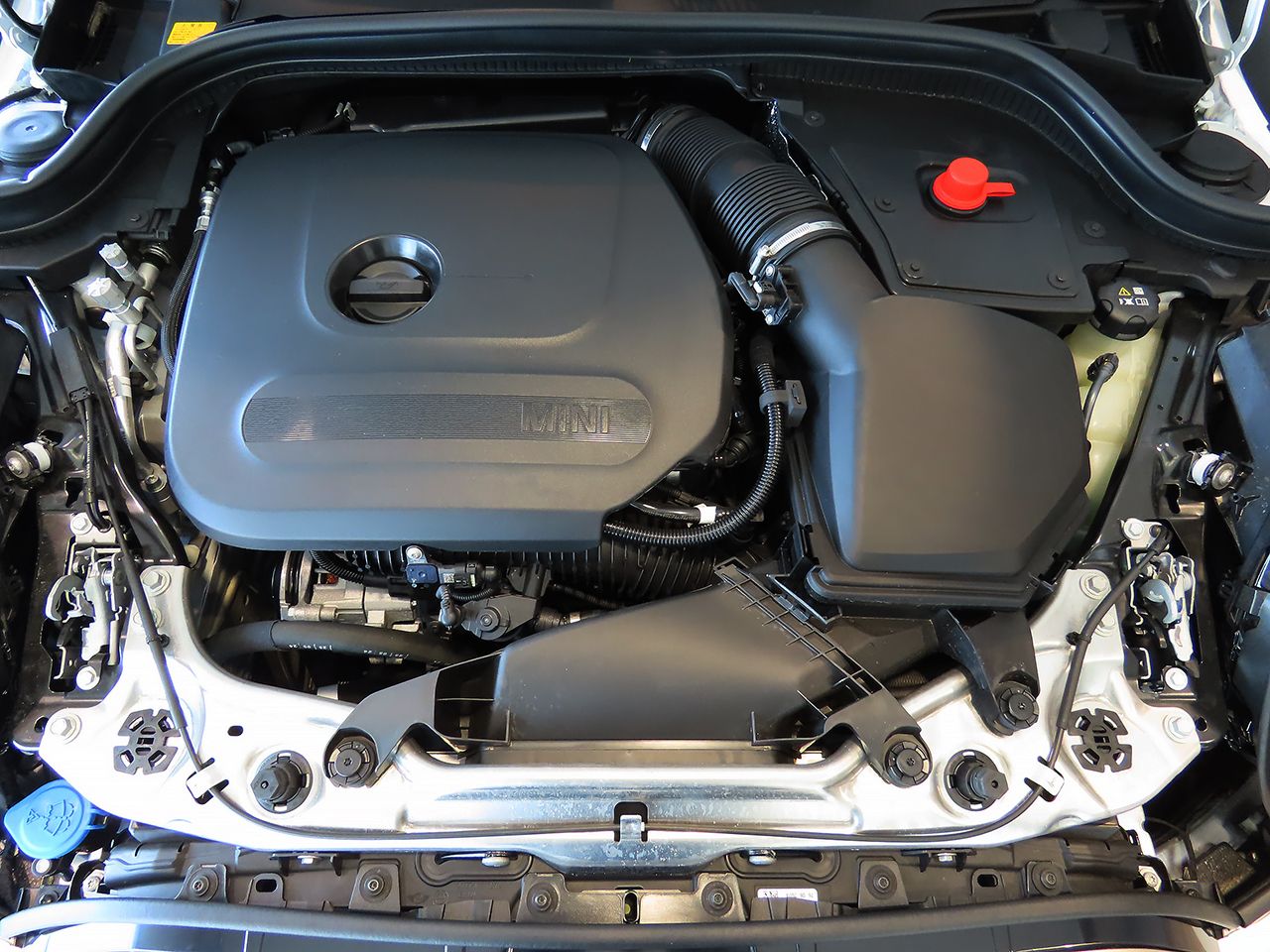 F66 MINI Cooper C 3Dr