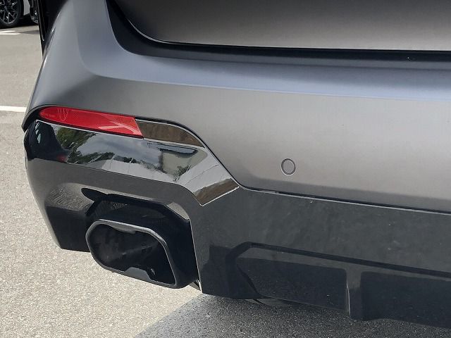 G01 X3 M40d RHD LCI