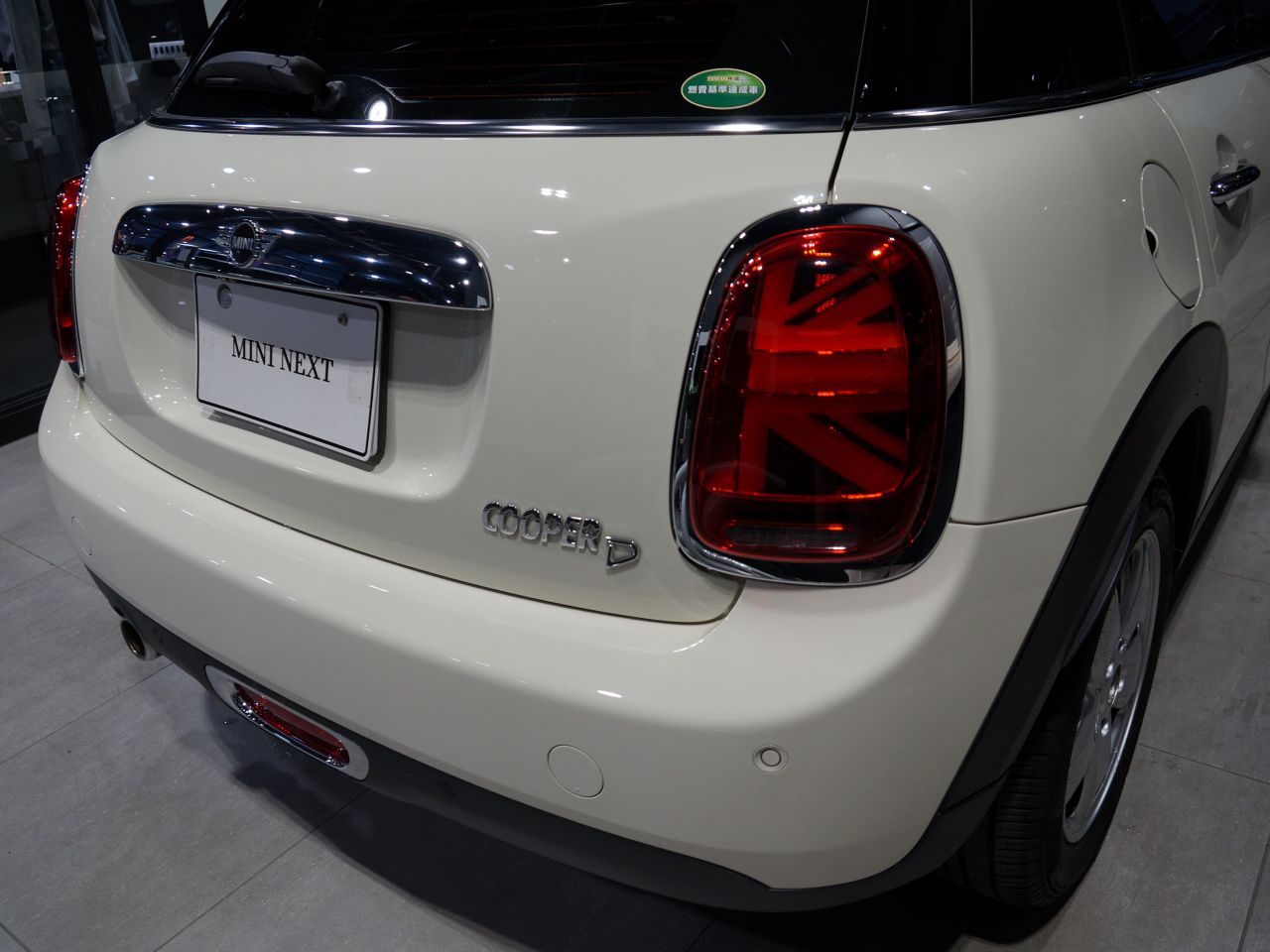 F55 COOPER D (AT)