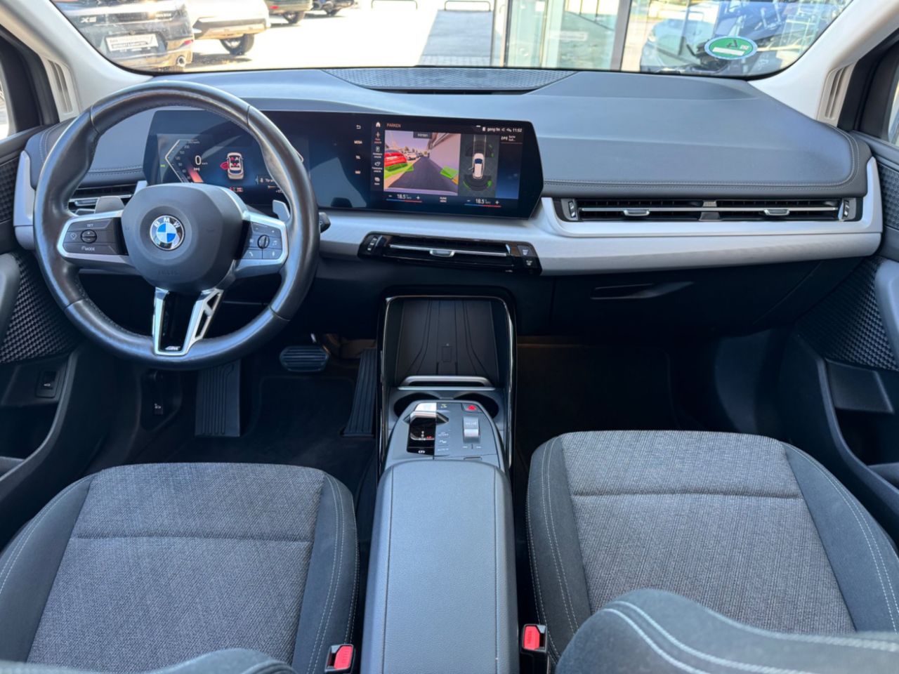 BMW 218