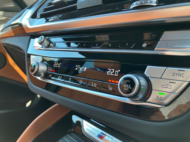 X4 M40i RHD