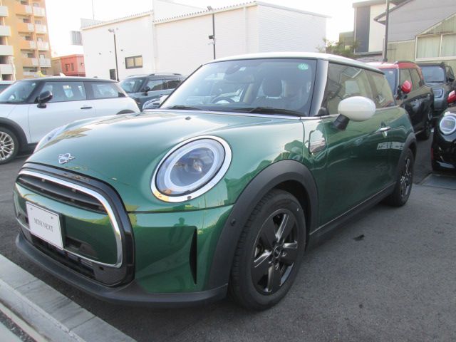 MINI Cooper F56 RHD