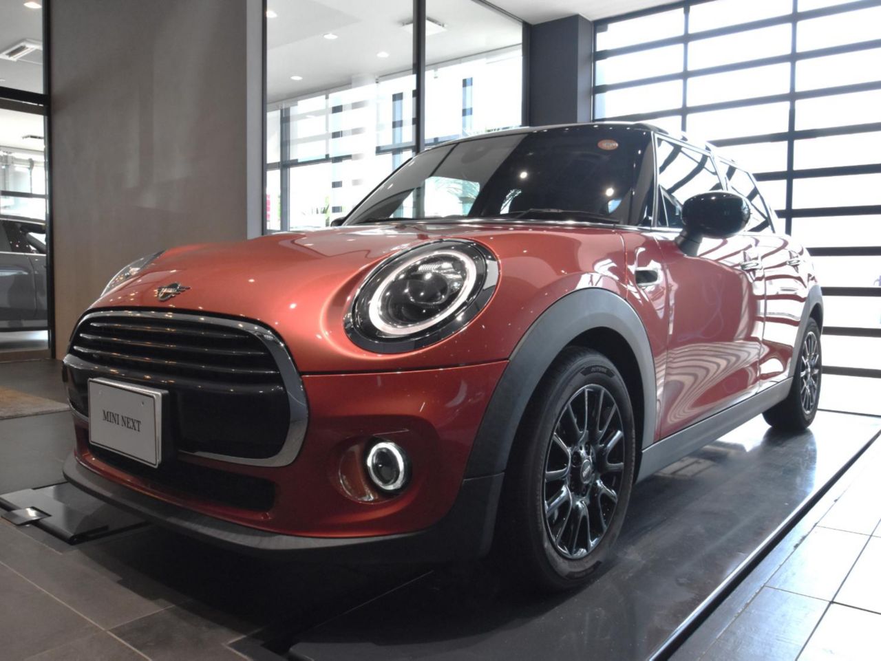 F55 MINI Cooper 5-Door Hatch LCI