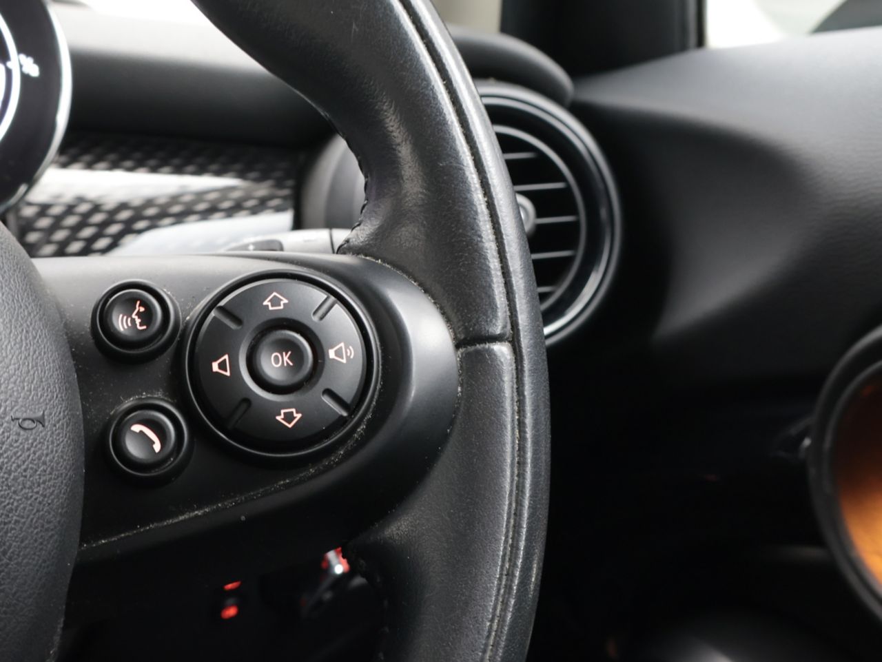 F55 MINI Cooper SD 5dr Hatch LCI