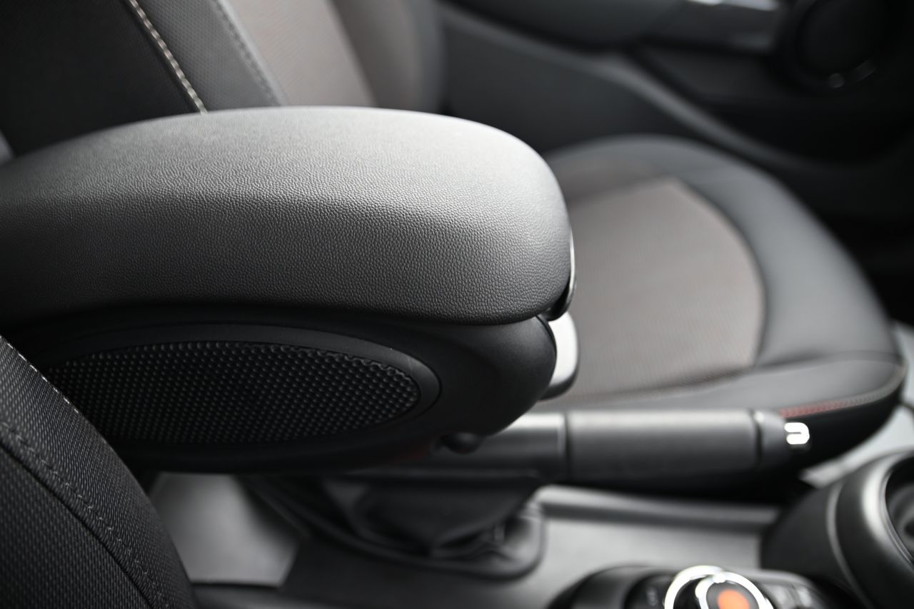 F55 MINI Cooper 5-Door Hatch LCI