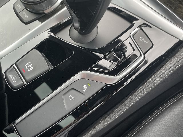 530I