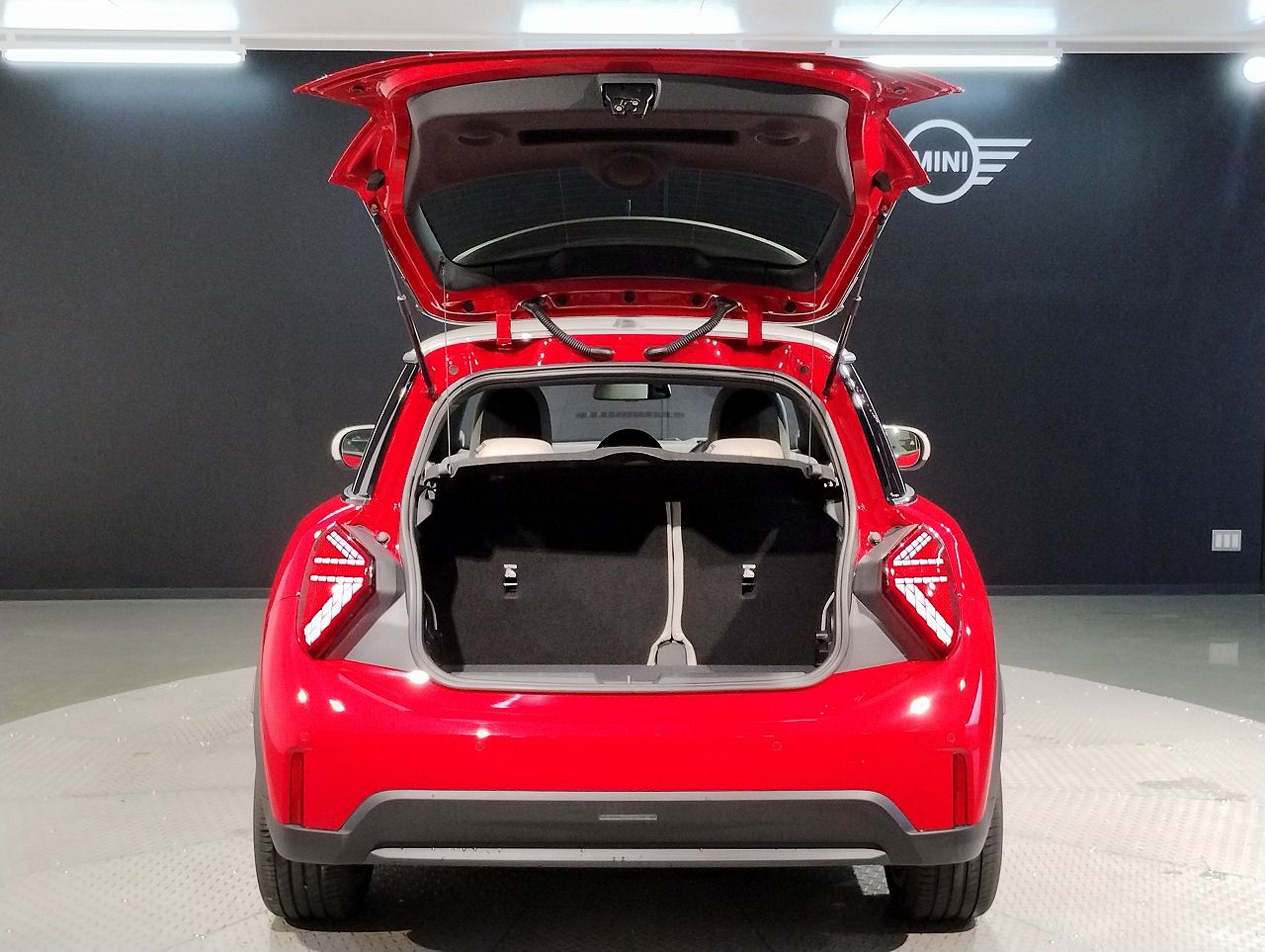 F66 MINI Cooper C 3Dr