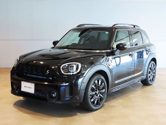 MINI COOPER SE CROSSOVER ALL4.