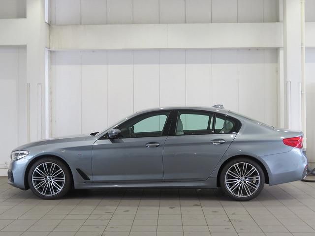 523I