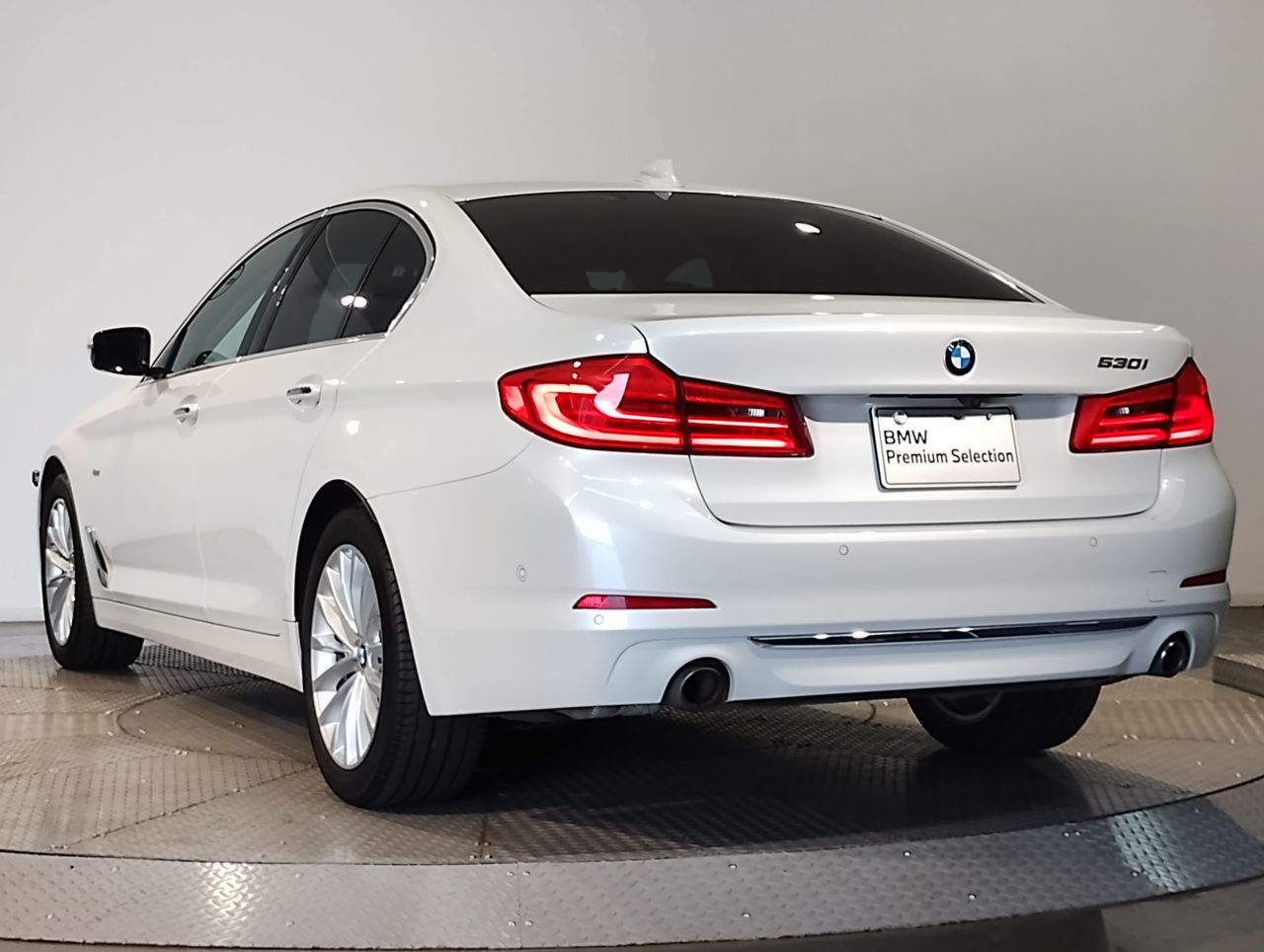 530I