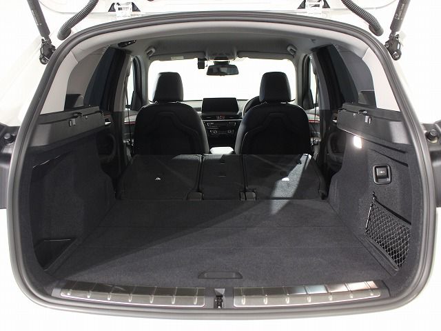 X1 sDrive18i RHD