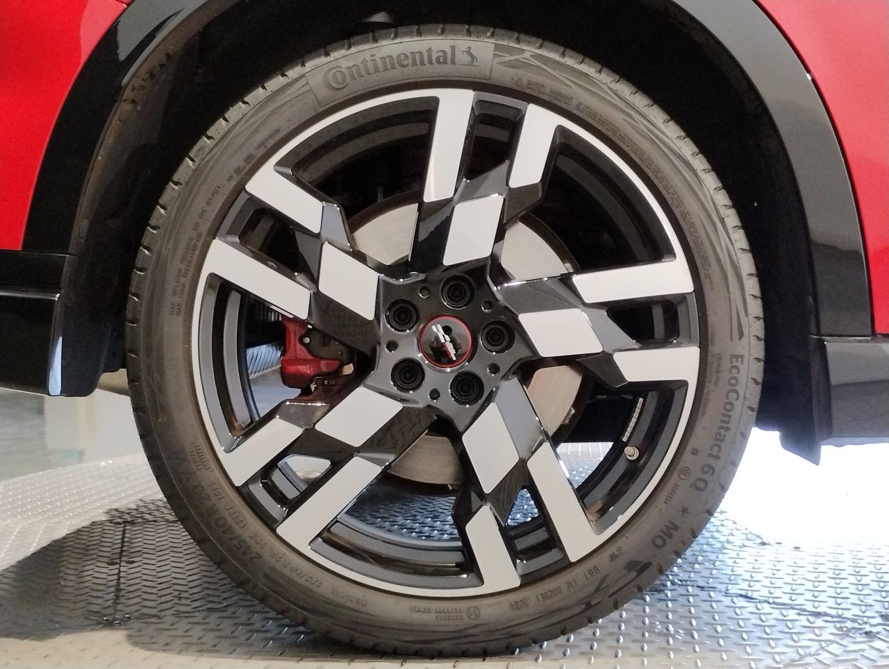 U25 MINI John Cooper Works Countryman ALL4