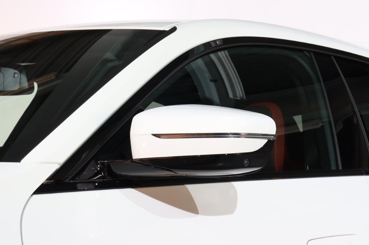 G** ***i G*** C**** ***