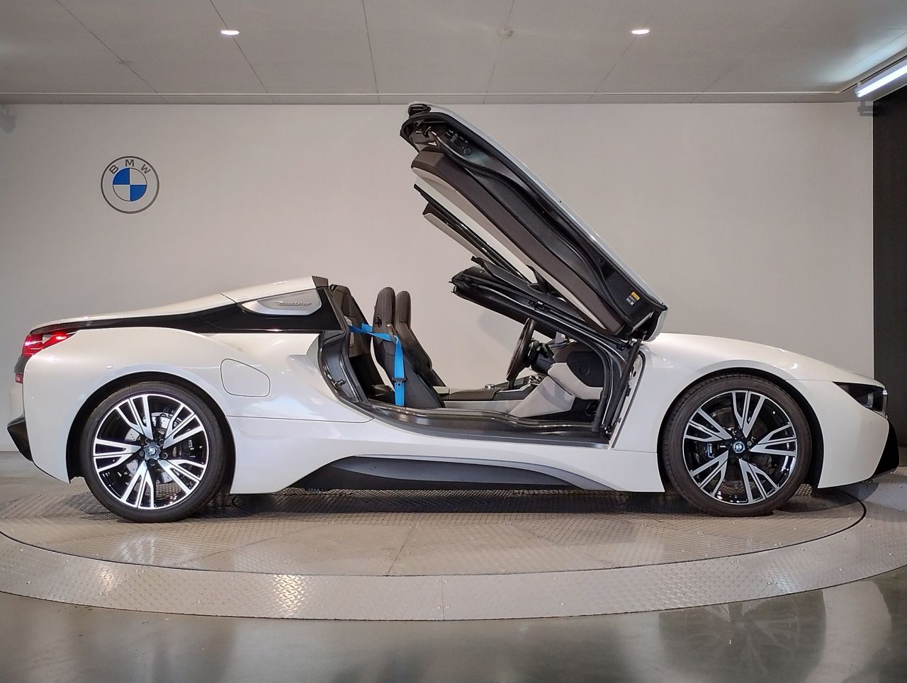 I15 i8 Roadster B38 1.5i