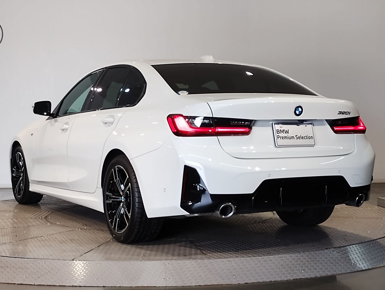 G20 320i Saloon LCI RHD MX