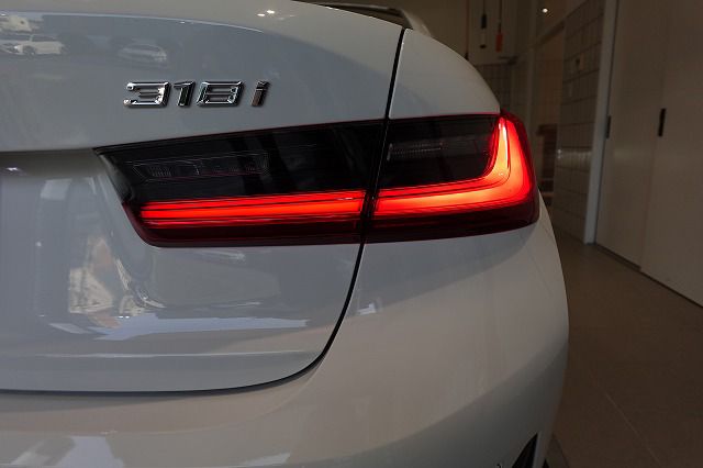 G20 318i Saloon RHD MX