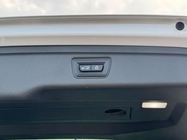 318i Touring RHD