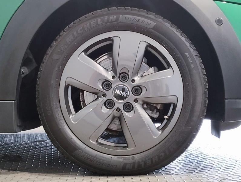 MINI Cooper F56 RHD