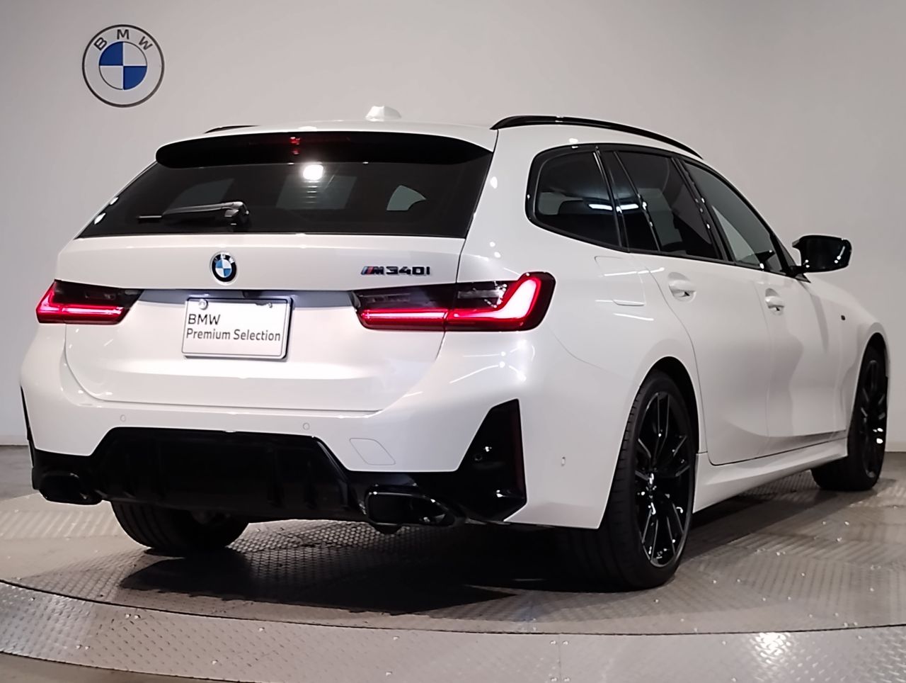G21 M340i xDrive Touring LCI RHD