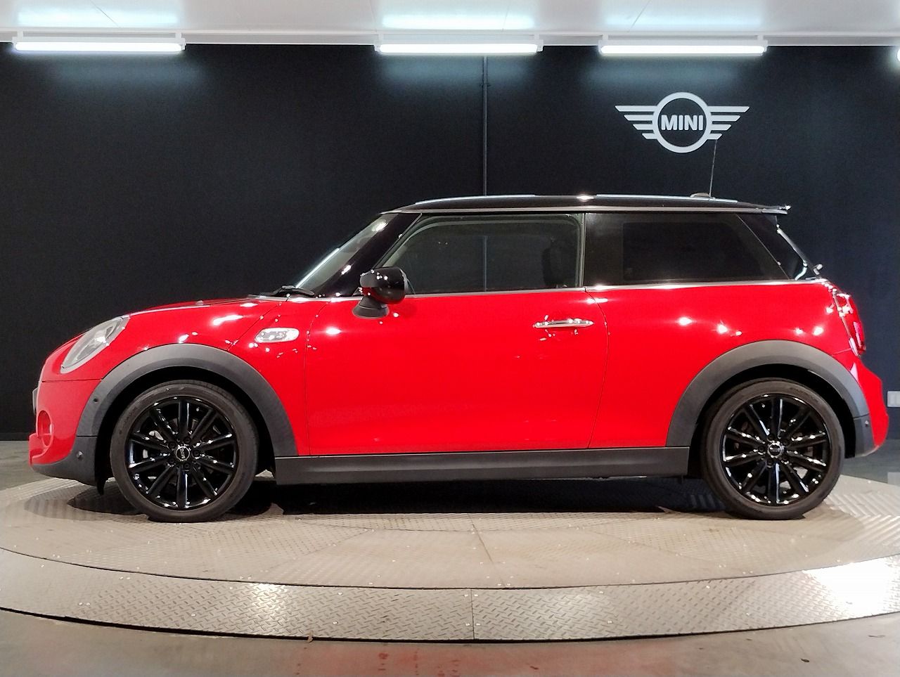 F56 COOPER S D(AT)