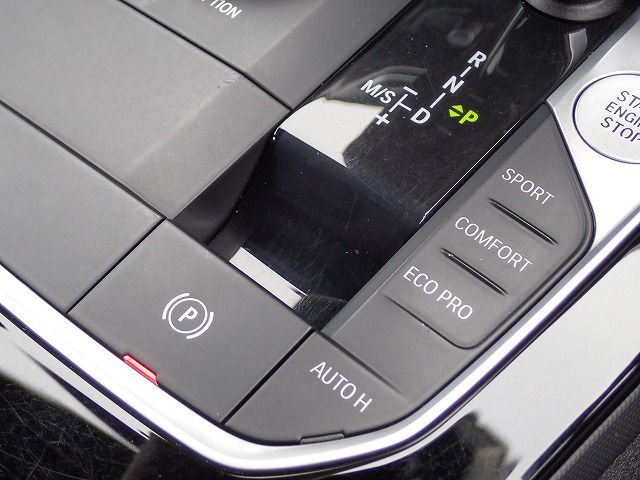 F40 118d Sports Hatch 5-door B47 2.0d