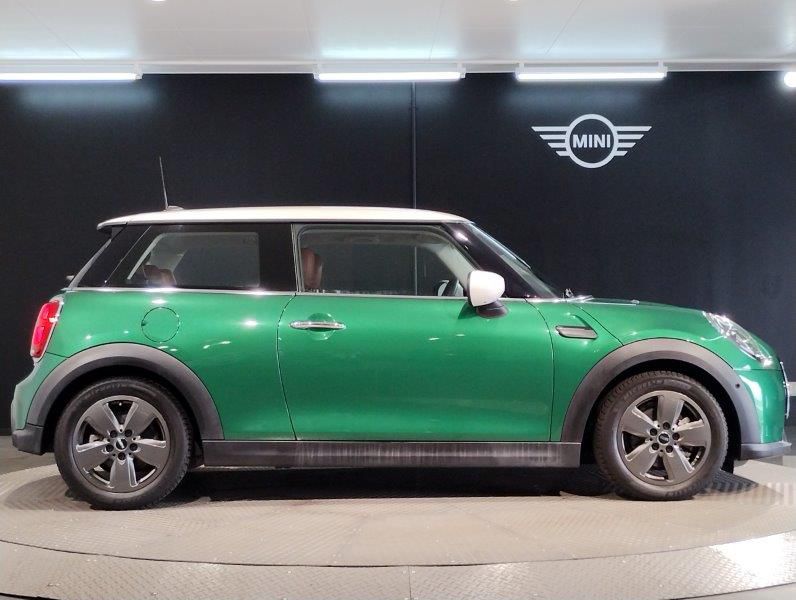 MINI Cooper F56 RHD