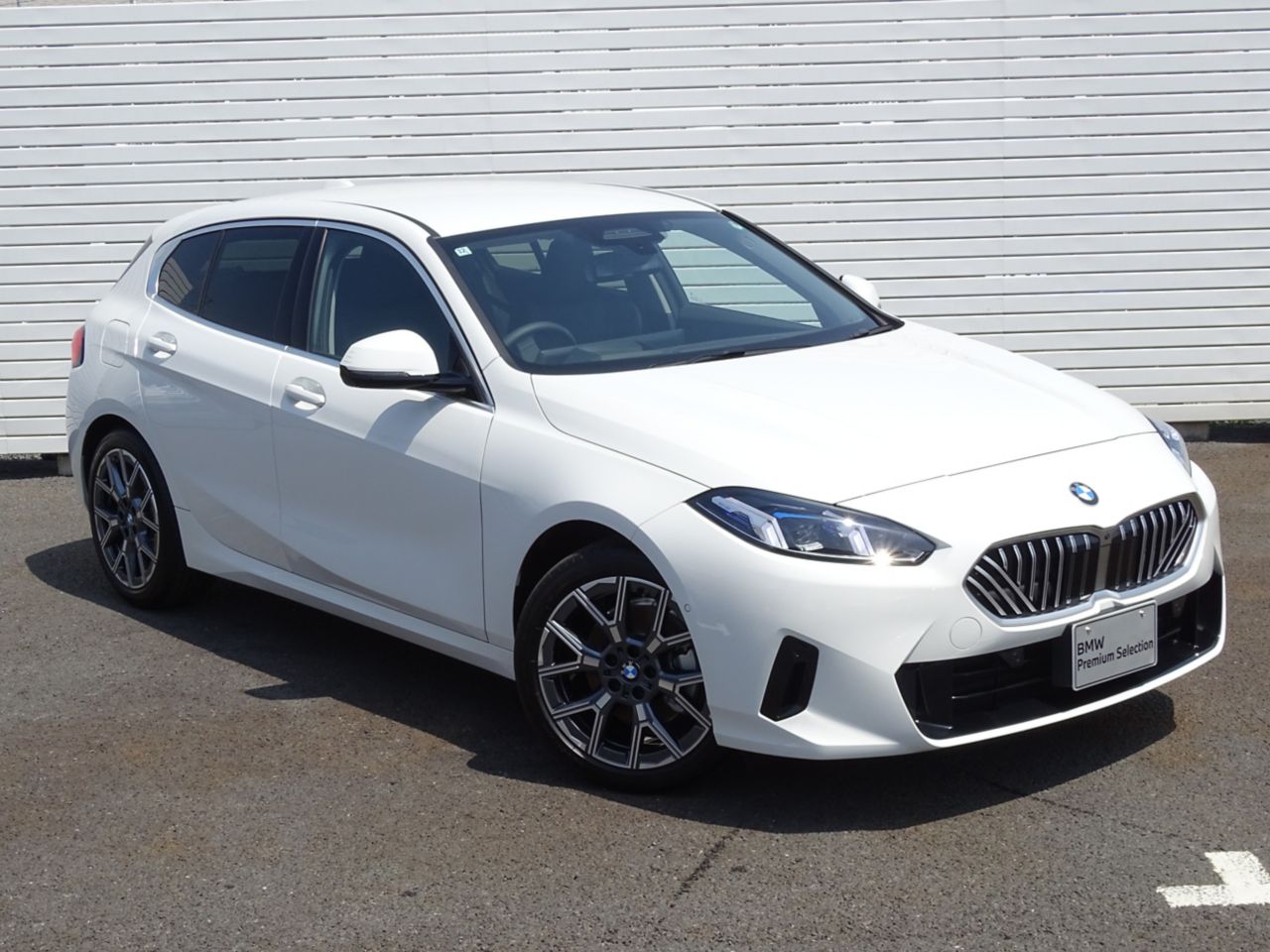 120 Sport Sports Hatch