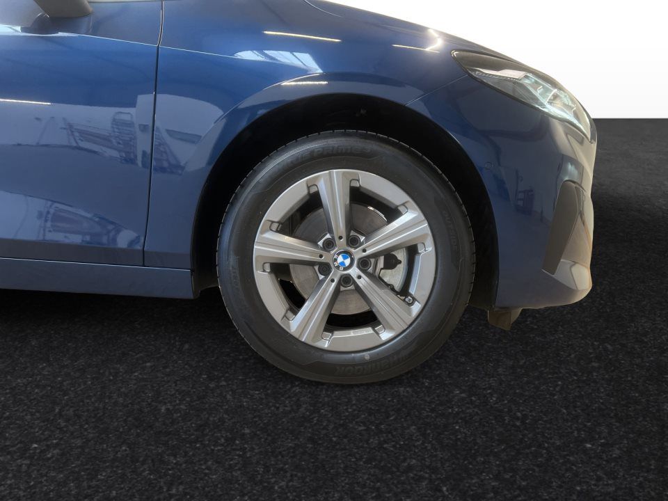 BMW 216