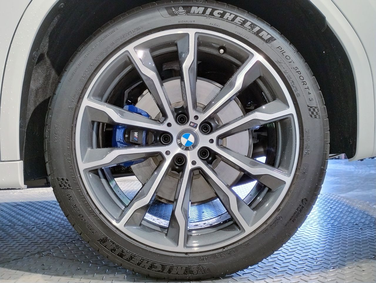 G01 X3 M40i RHD LCI ZA