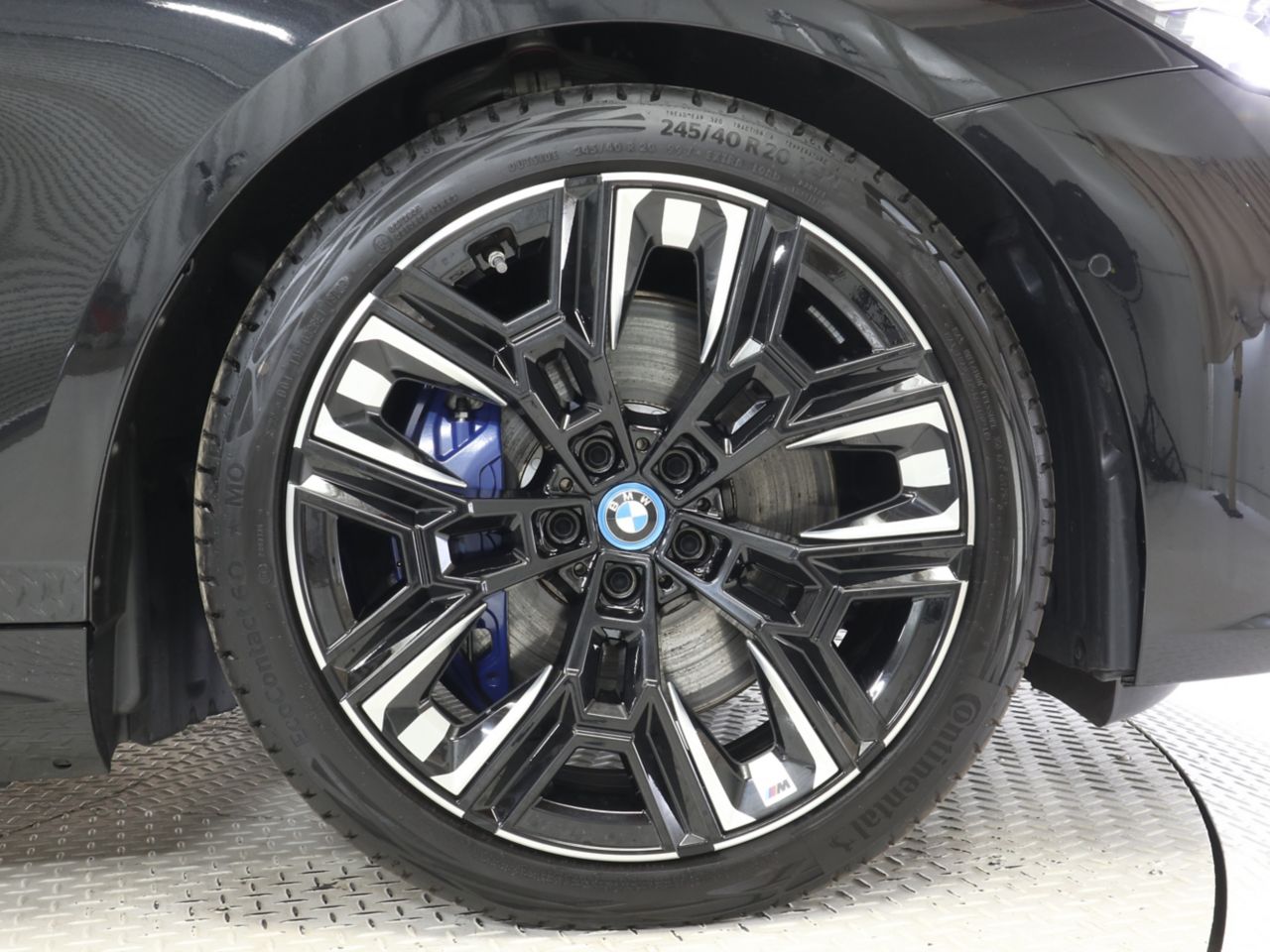 BMW i5 M60 xDrive Sedan RHD