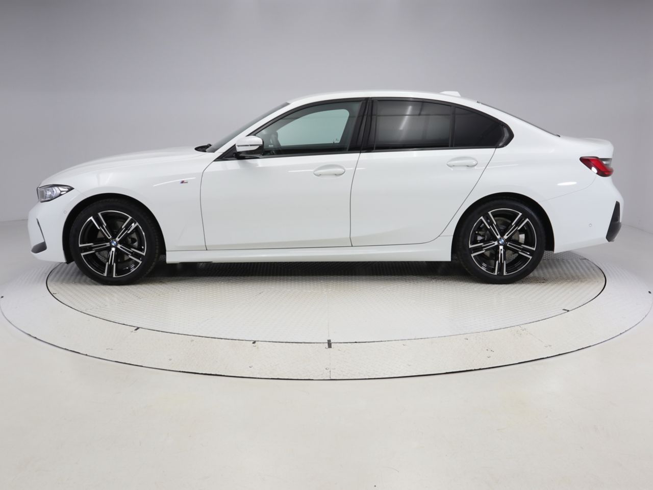 320d xDrive Berline RHD