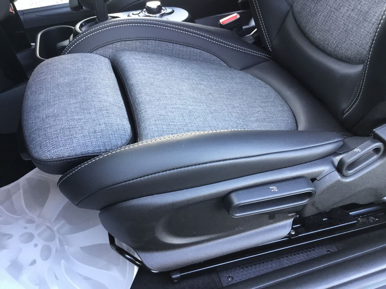 MINI Cooper F56 RHD
