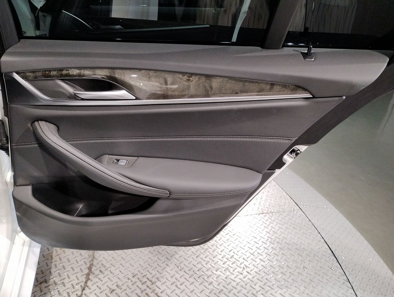 520d xDrive Sedan RHD