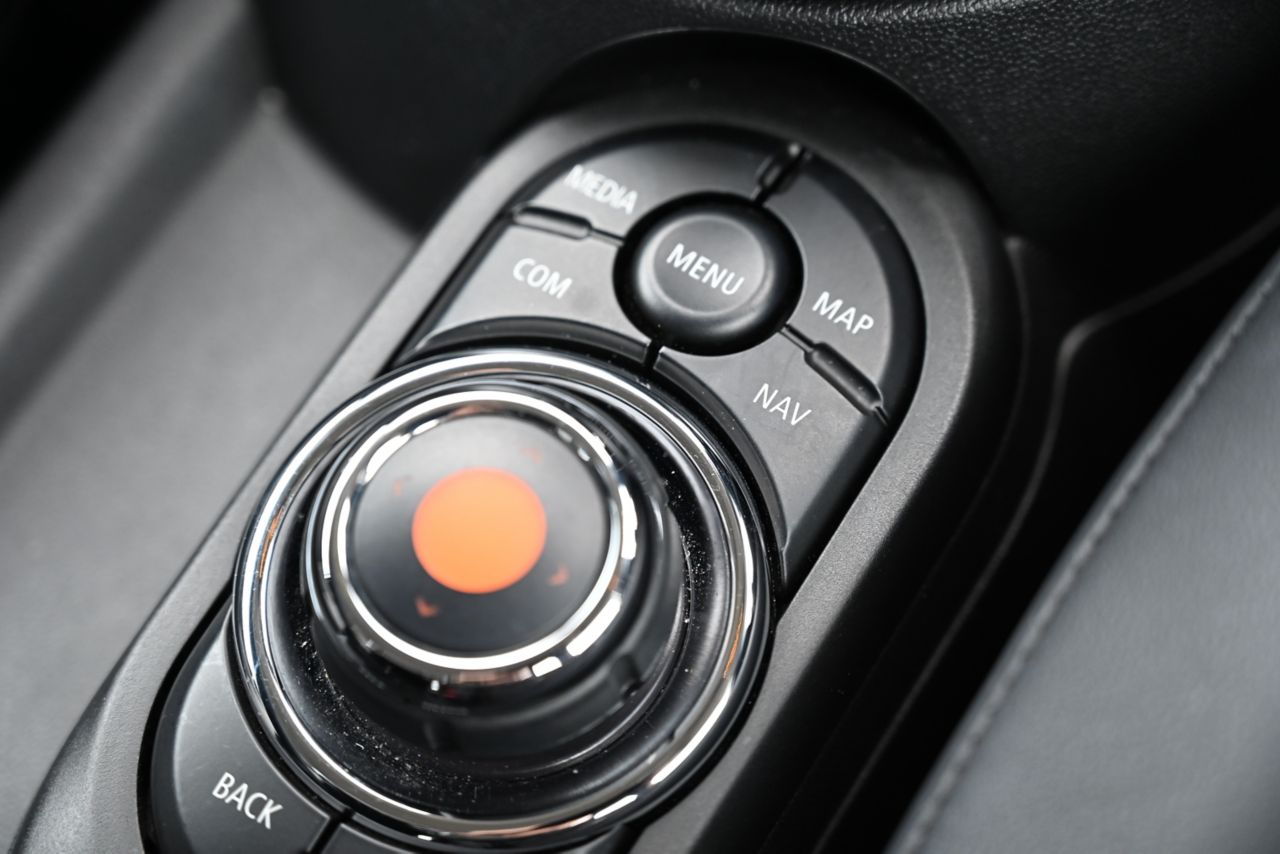 F55 MINI Cooper 5-Door Hatch LCI