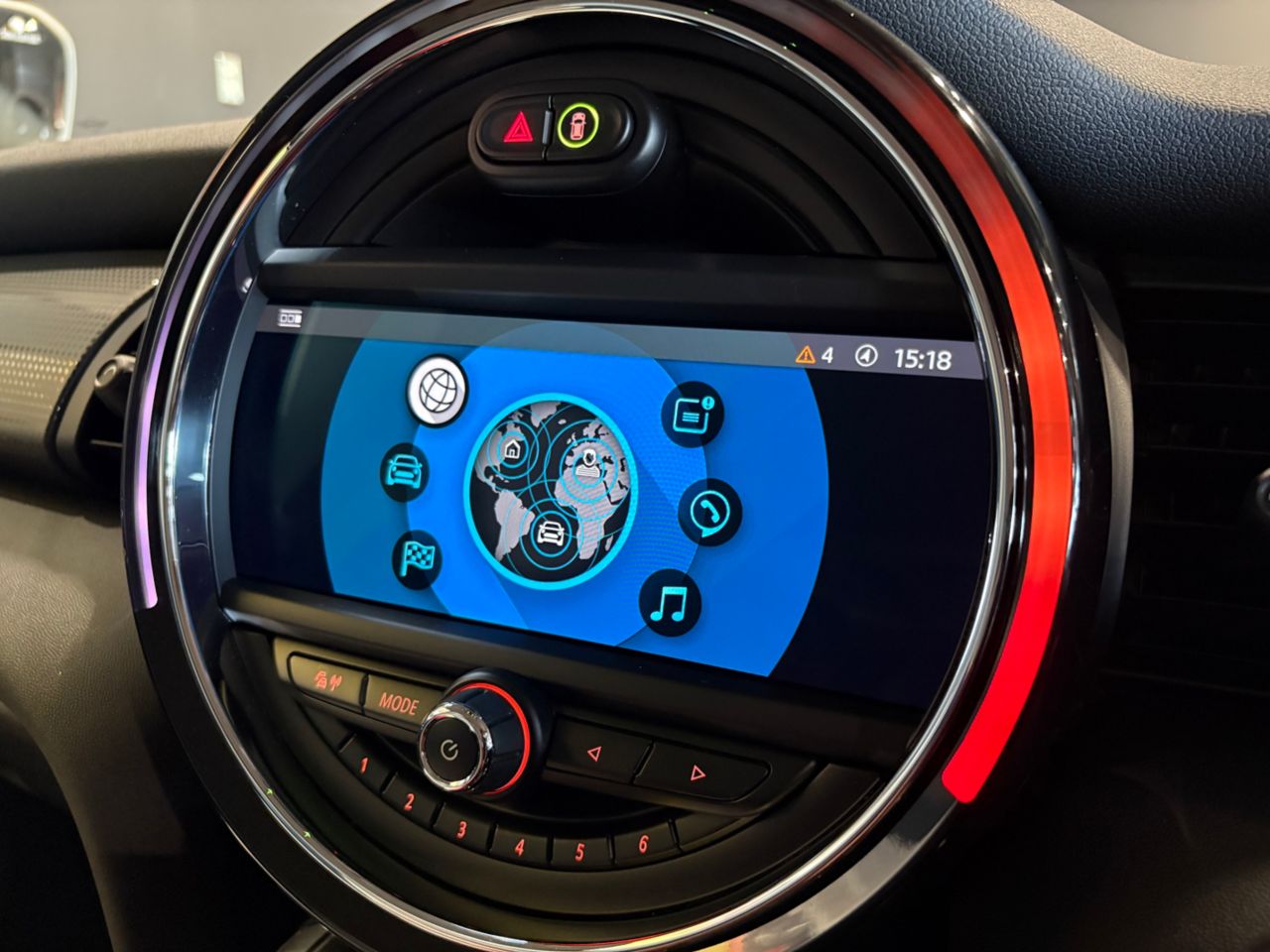F55 COOPER D (AT)