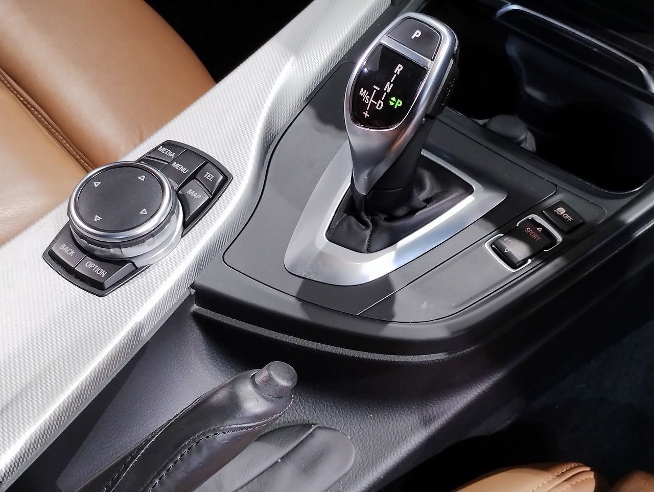 320I GRANTURISMO RHD