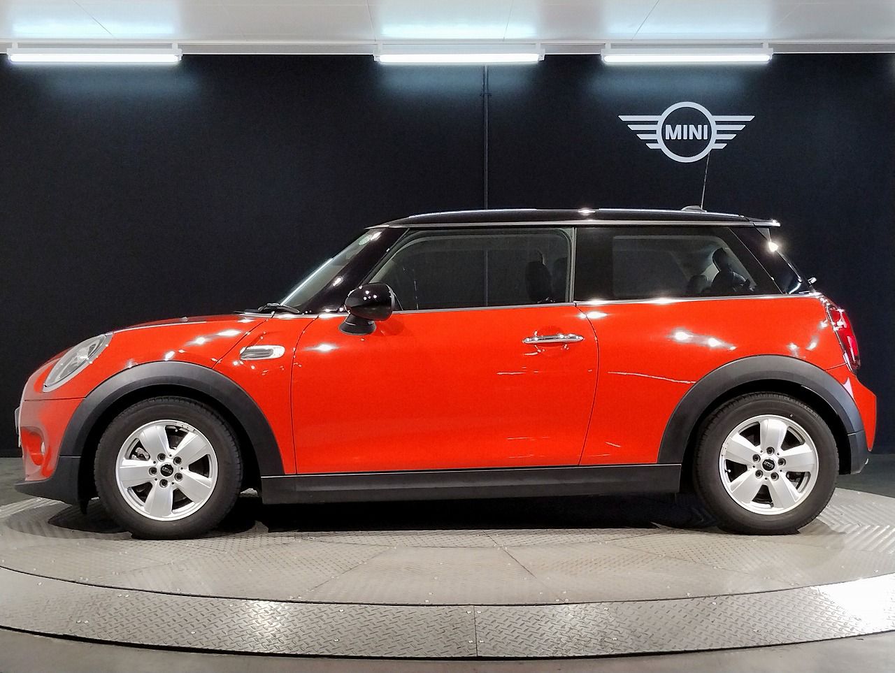 F56 MINI Cooper 3-Door Hatch LCI