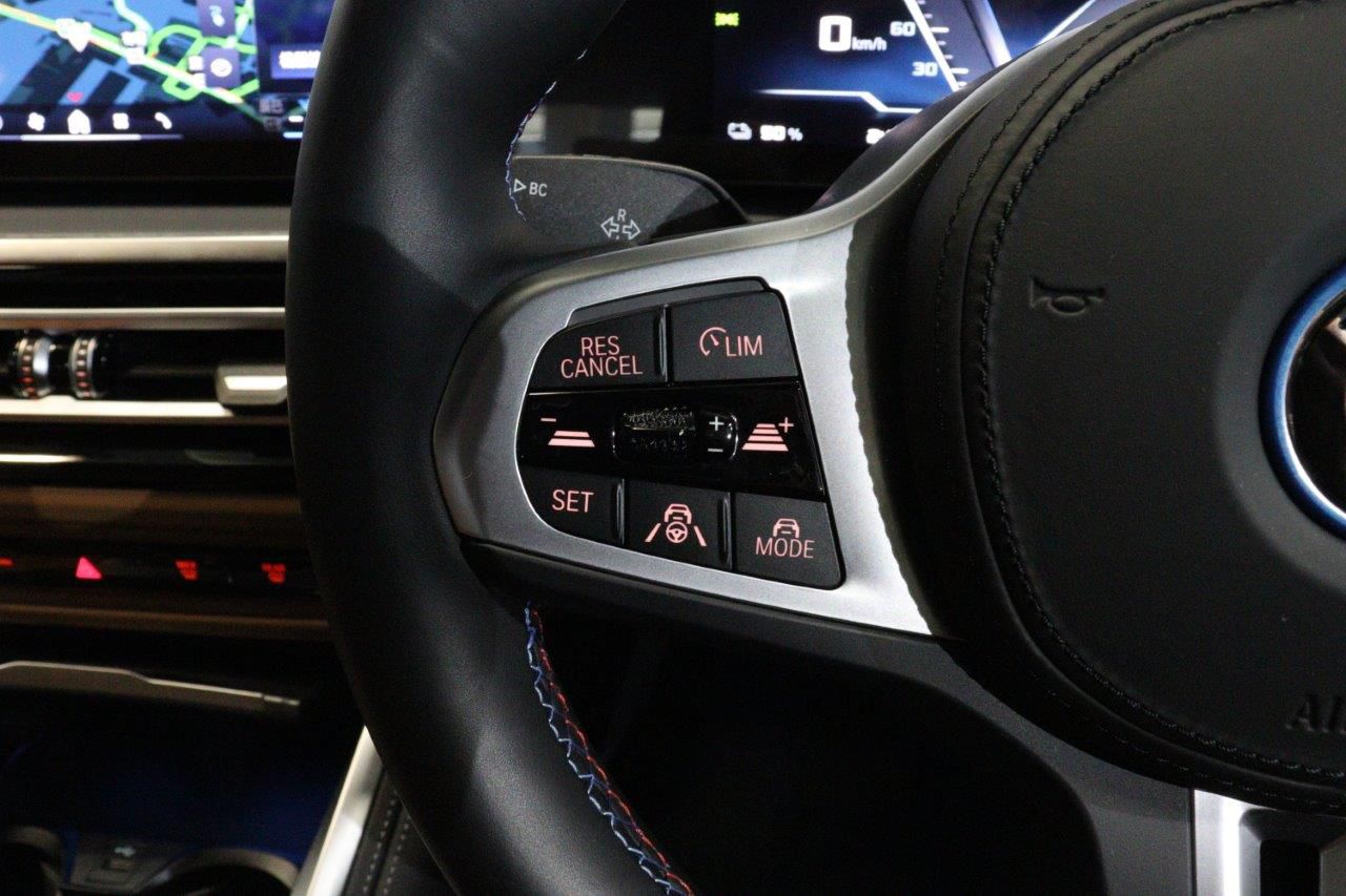G26 i4 M50 RHD