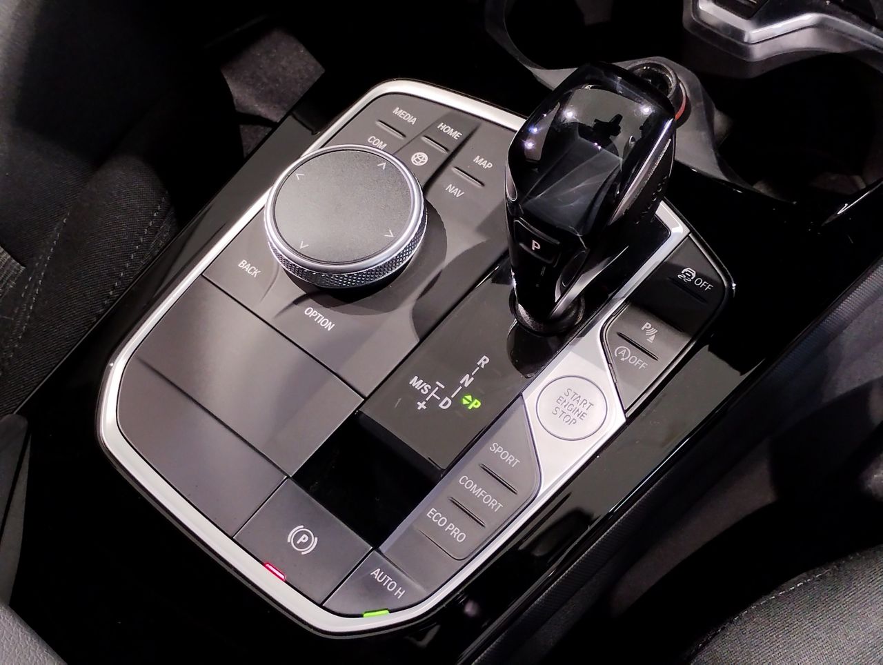 F40 118d Sports Hatch 5-door B47 2.0d