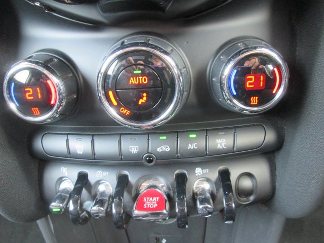 MINI Cooper D 3-Door Hatch