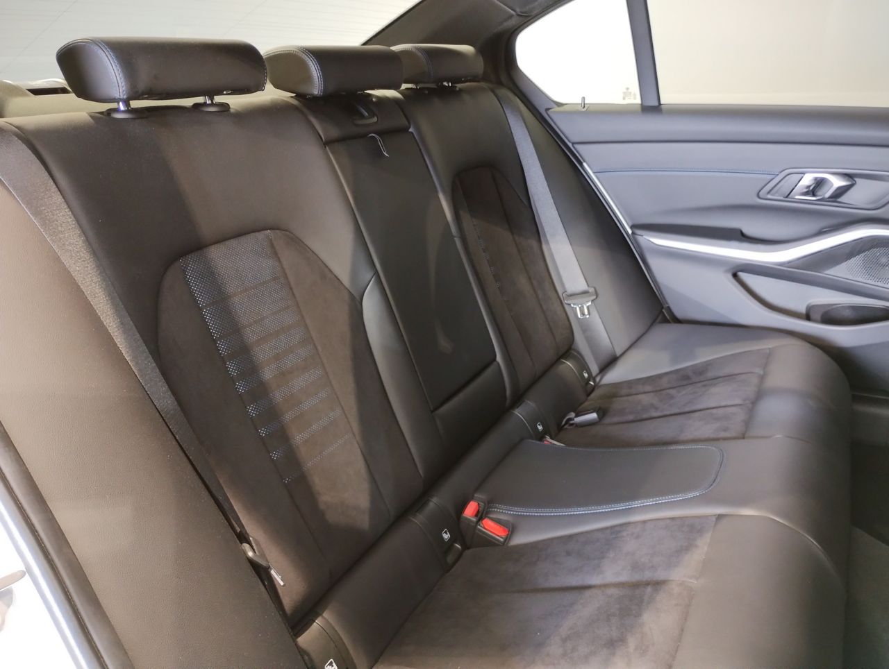 G20 320i Saloon LCI RHD MX