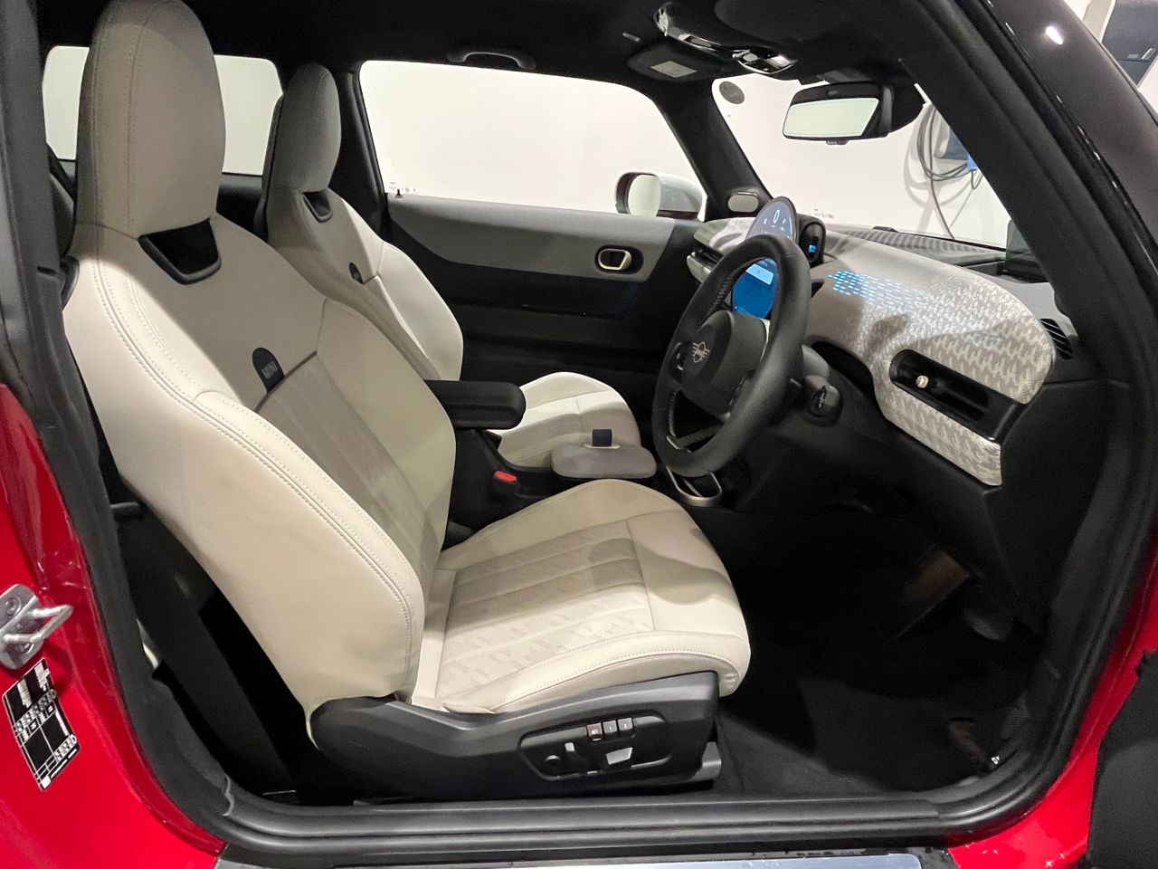 F66 MINI Cooper C 3Dr